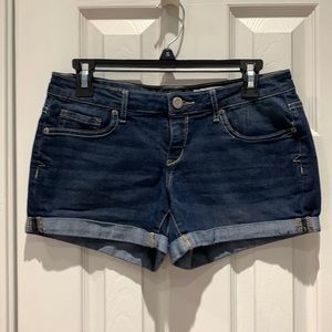 AéRopostale MIDI Women’s Size 6 Shorts